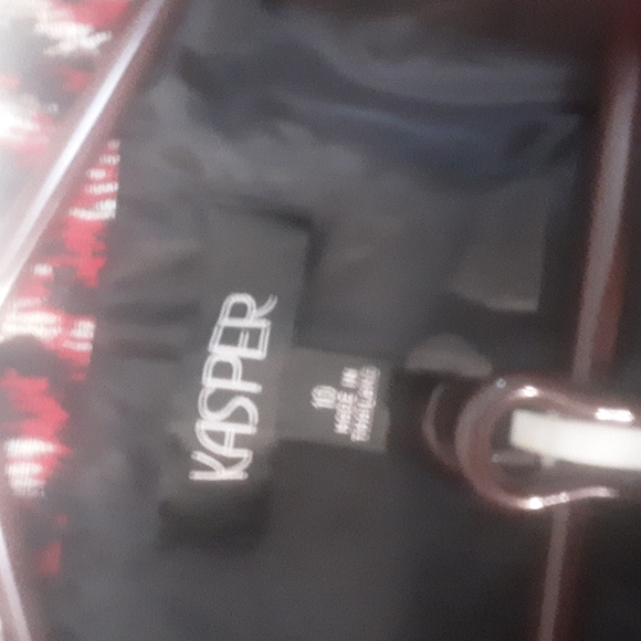 Vintage Kasper Red/Black/Gold Blazer Sz 10 - Picture 4 of 7